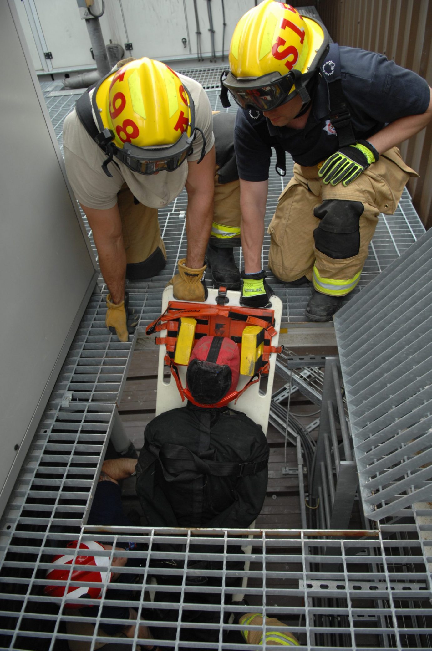 Confined-space Confined-space